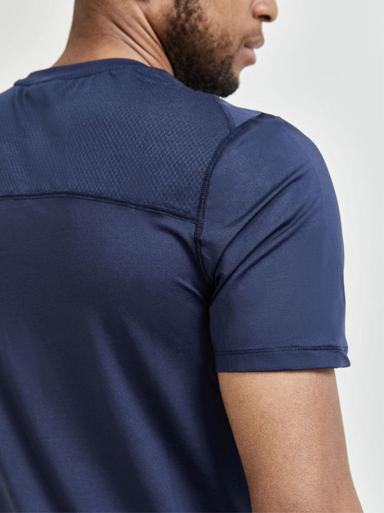 Craft ADV Essence Tee | Miehet