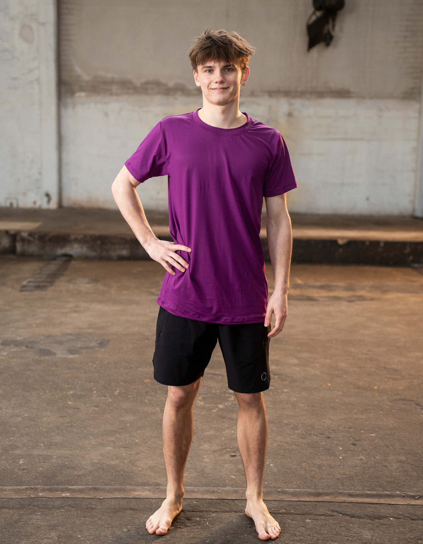 Paita I 600127A100 I Maa jalkojemme alla